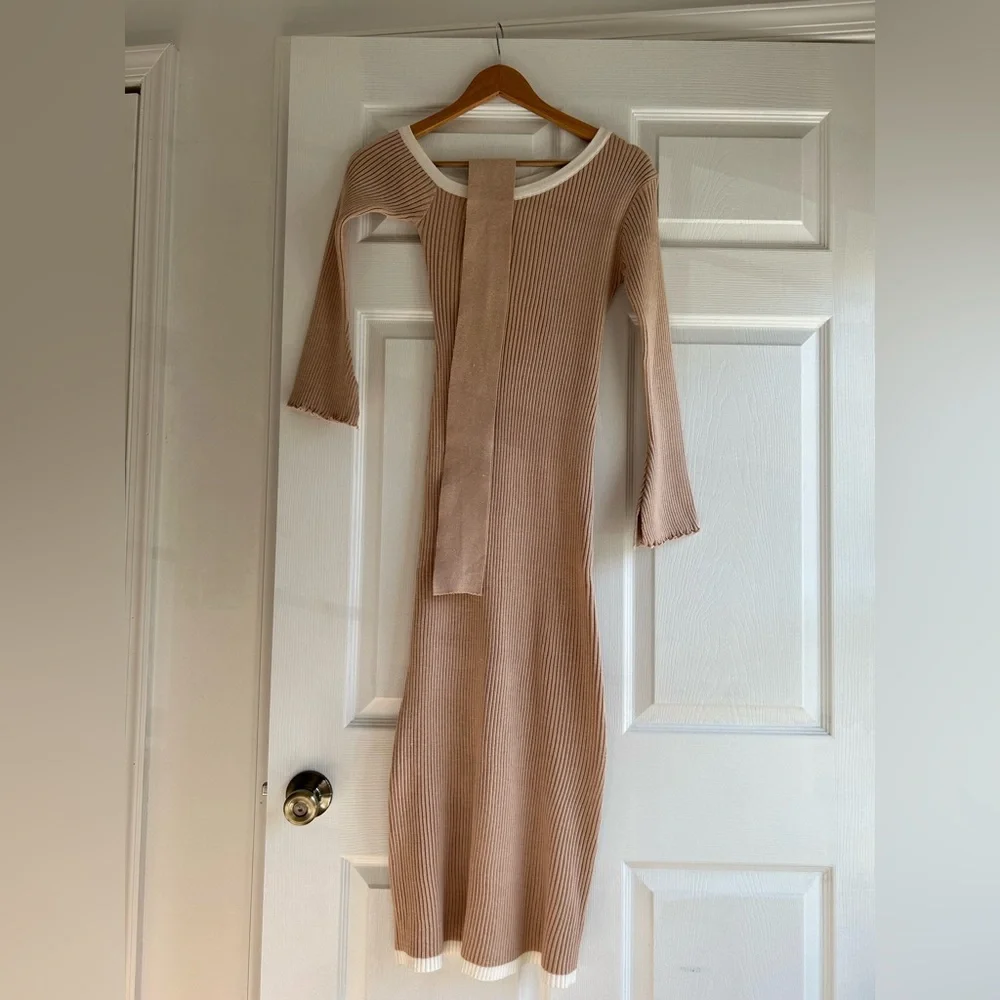 Petal and Pup long sleeved off the shoulder knit dress - Picture 2 of 6